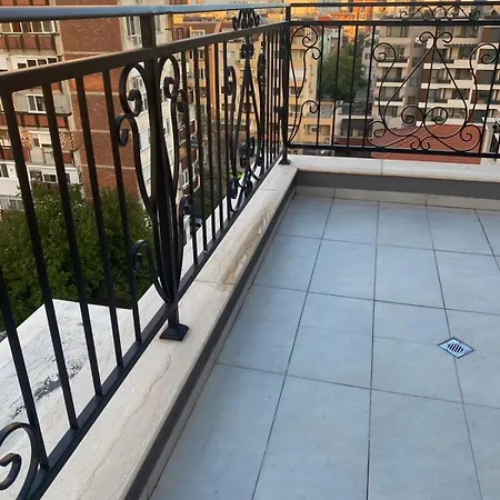 Appartement Beautiful 2bd With Large Terrace And Free Parking
