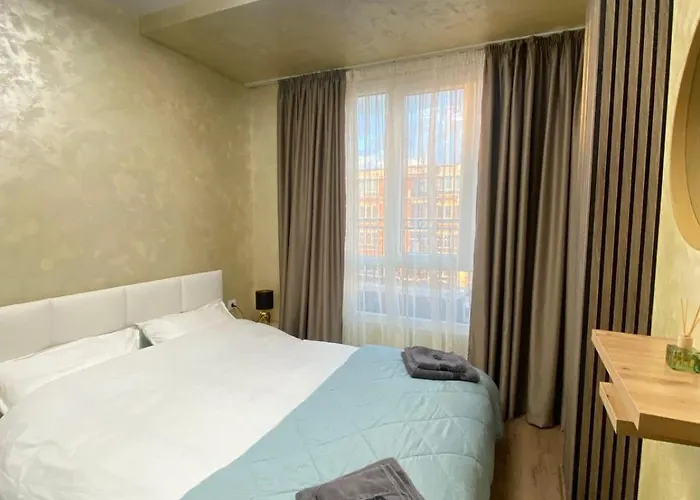 Beautiful 2bd With Large Terrace And Free Parking Lägenhet